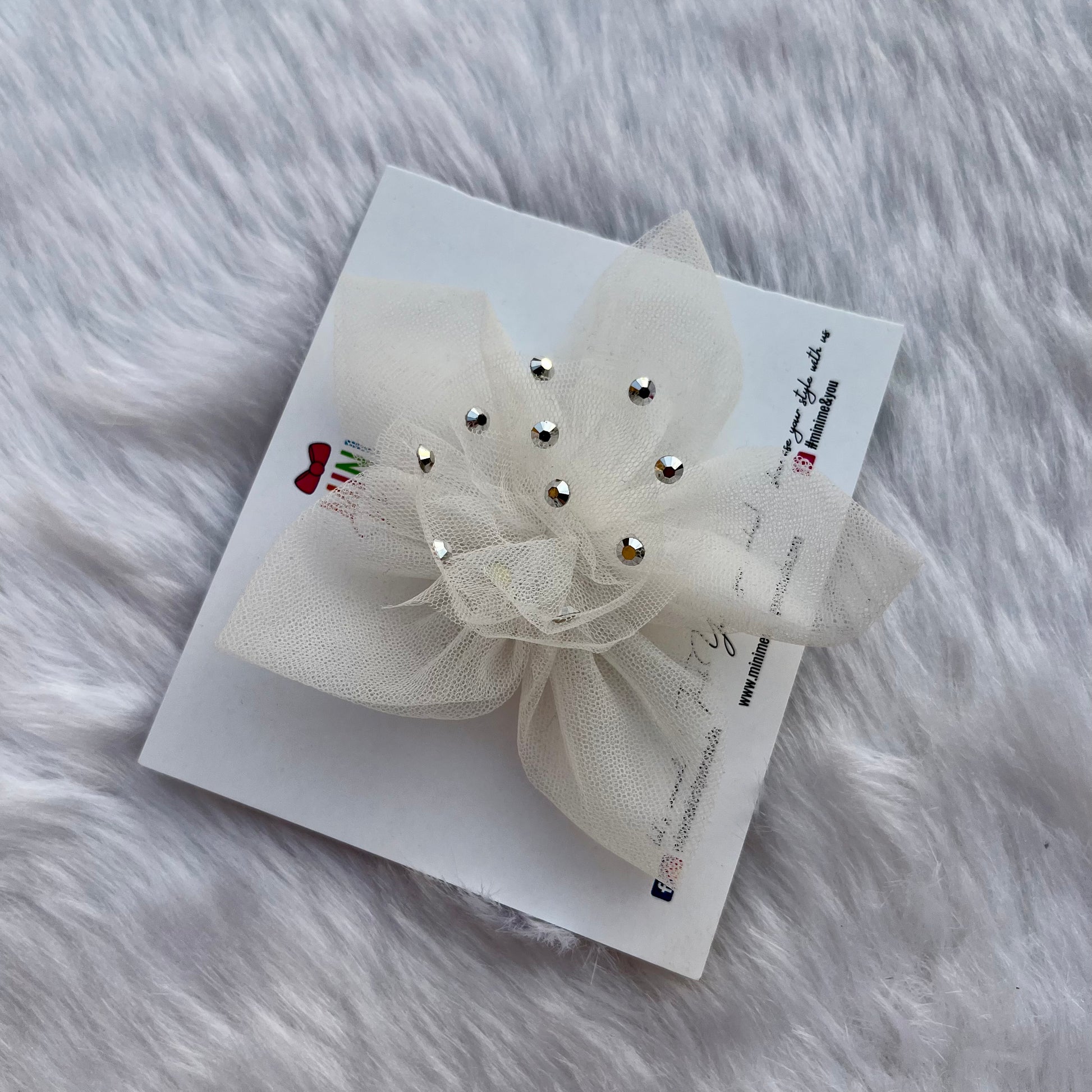 White Twilight Petals Hair Clip | Flower Designs