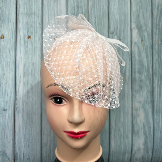 White Dotted Veil with Top White Ribbon Bow