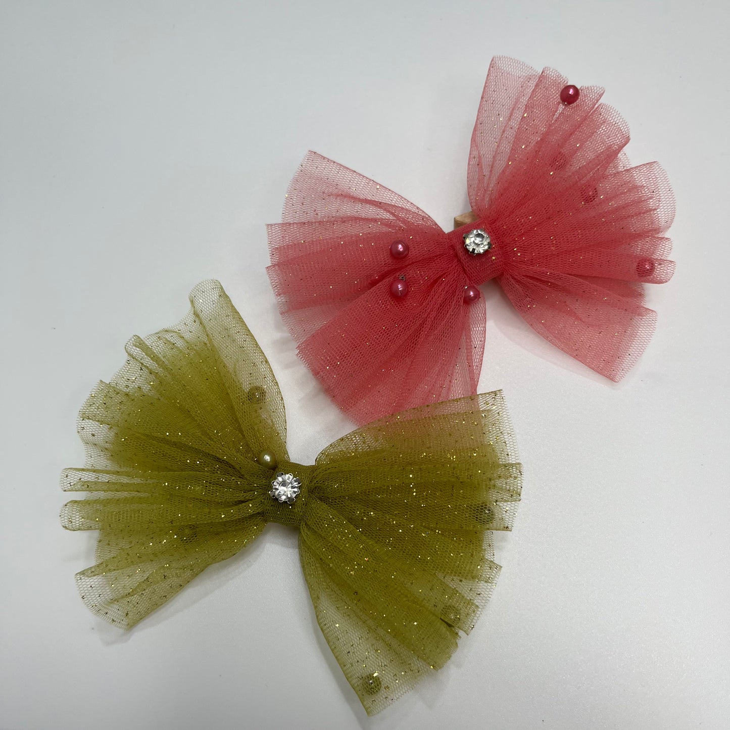 Glitter & Pearls Ruffle Bow Set | Green and Pink
